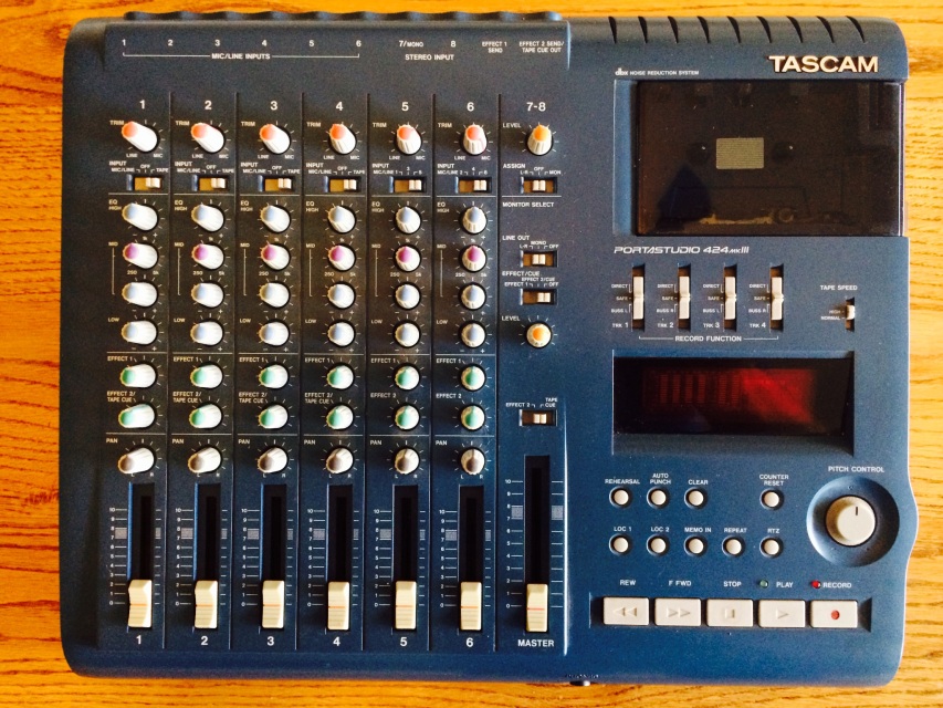 Tascam Portastudio 424 mkiii Analog Cassette 4-Track Recorder